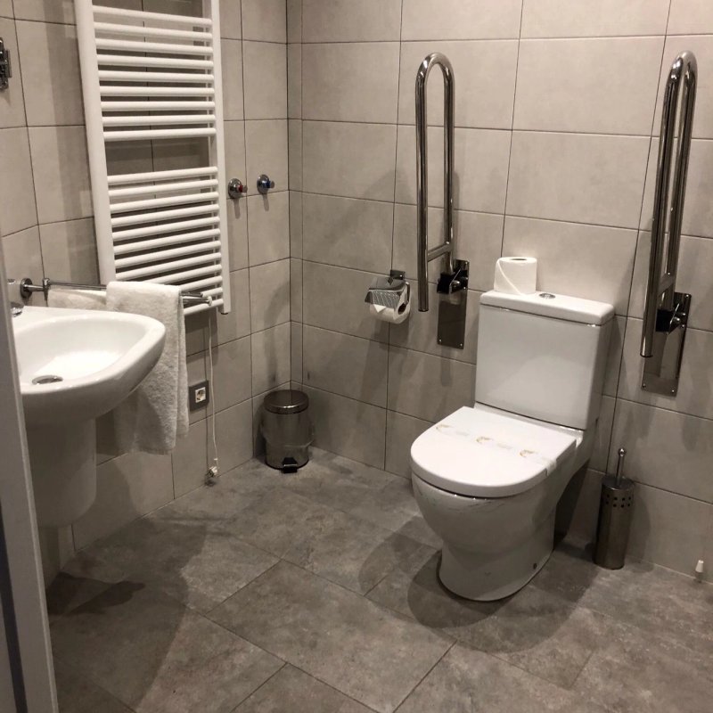 Legazpi Doce Rooms & Suites