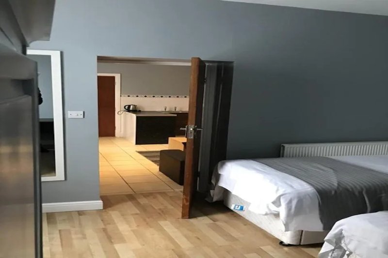 OYO Clifton Hotel