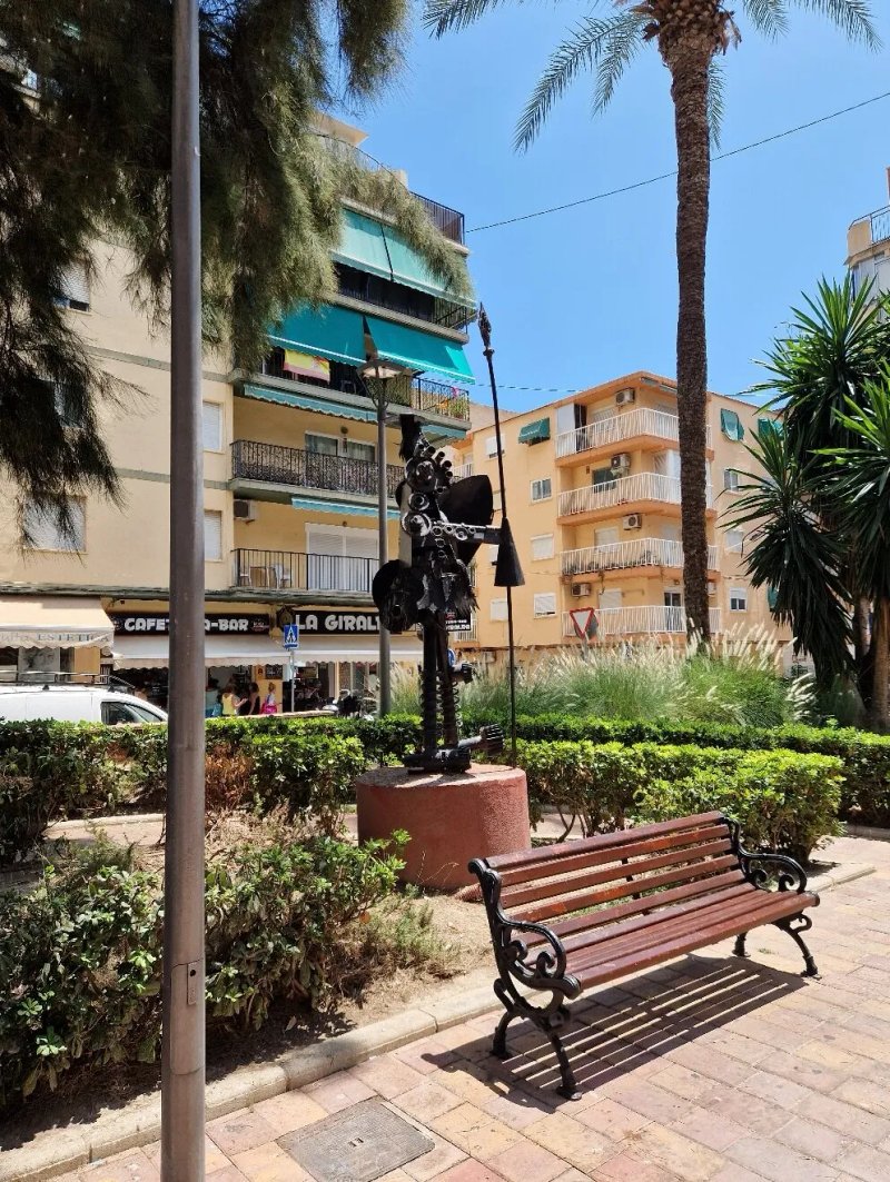 Metal Conquistador Statue