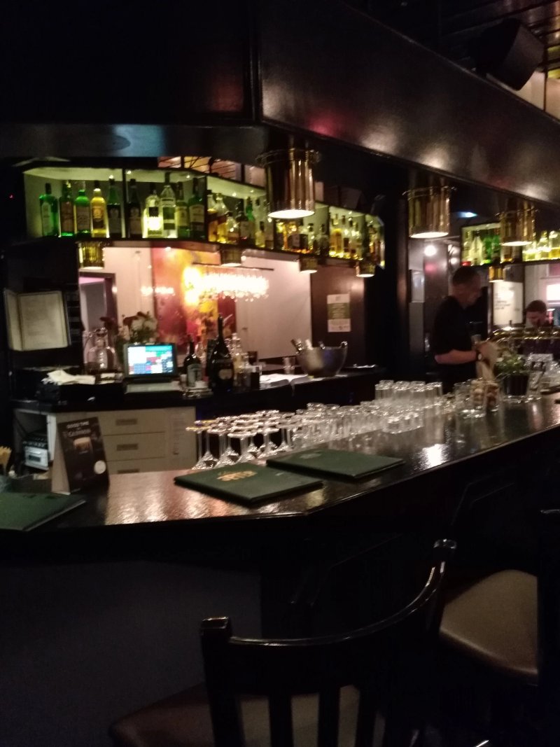 Le Bistro