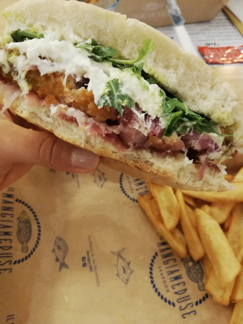 Il Mangiameduse