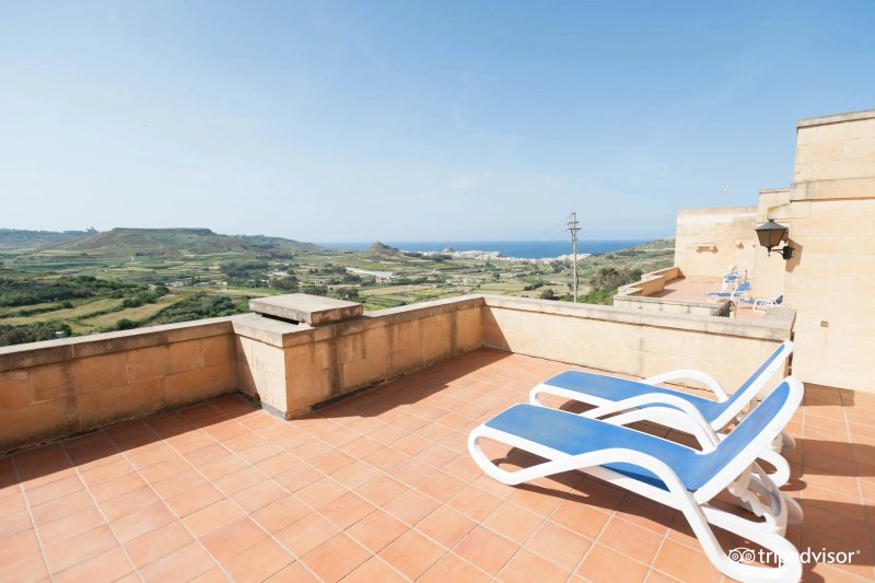 Cornucopia Hotel