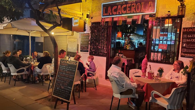 La Cacerola