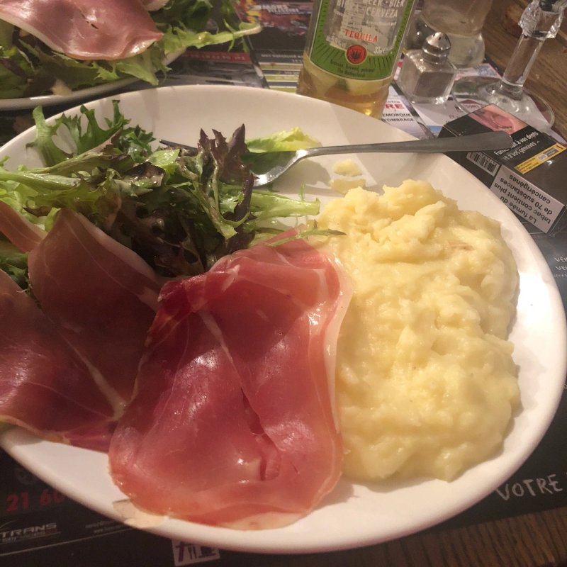 Magma Cafe