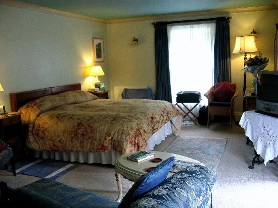 Bedknobs Bed and Breakfast