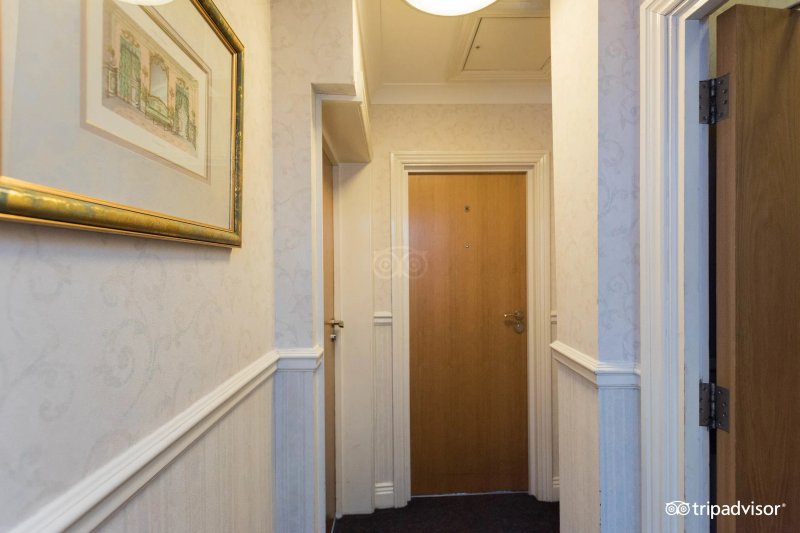 Mornington Victor Hotel London Belgravia