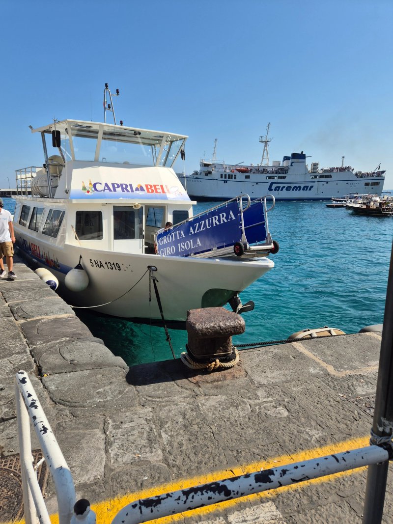 Laser Capri Boat Tours