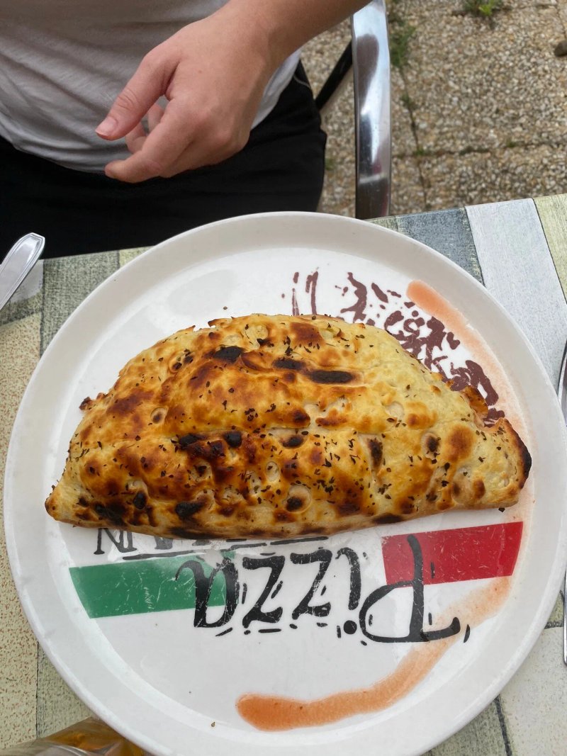 Pizza Marina Calzonaria