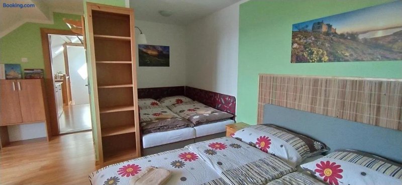 Pujcovna A Ubytovani Pod Palavou