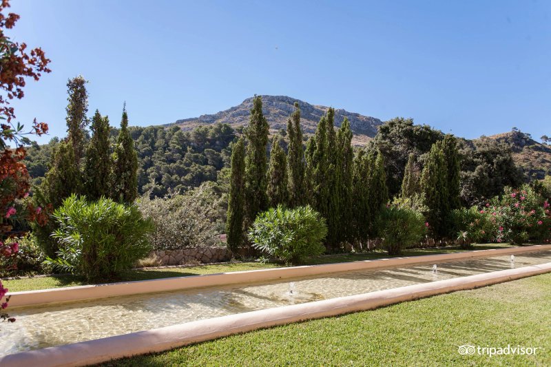 La Moraleja The Quiet Hotel