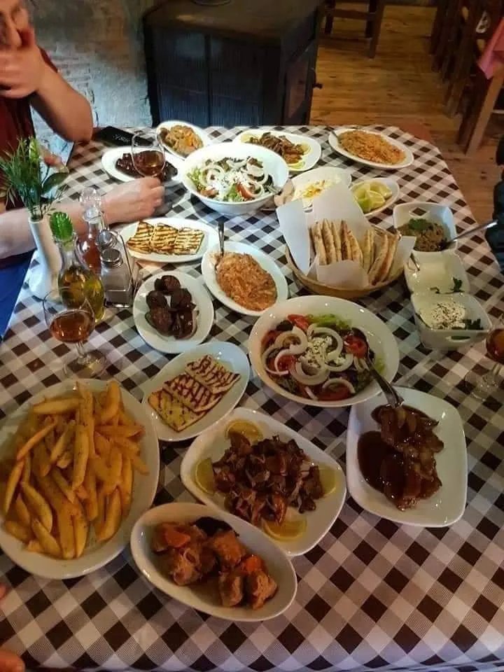 Kyperia Tavern