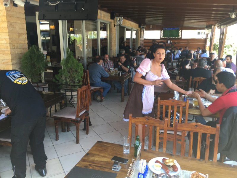 Biergarten - Hofbrau Munchen