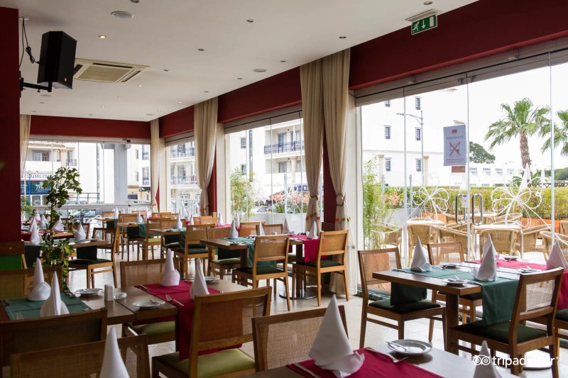 Muthu Oura Praia Hotel