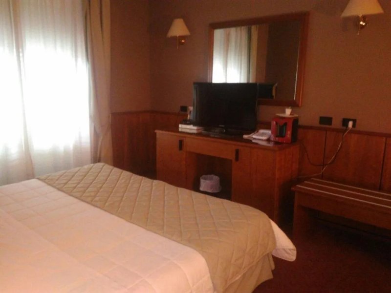 Air Palace Hotel
