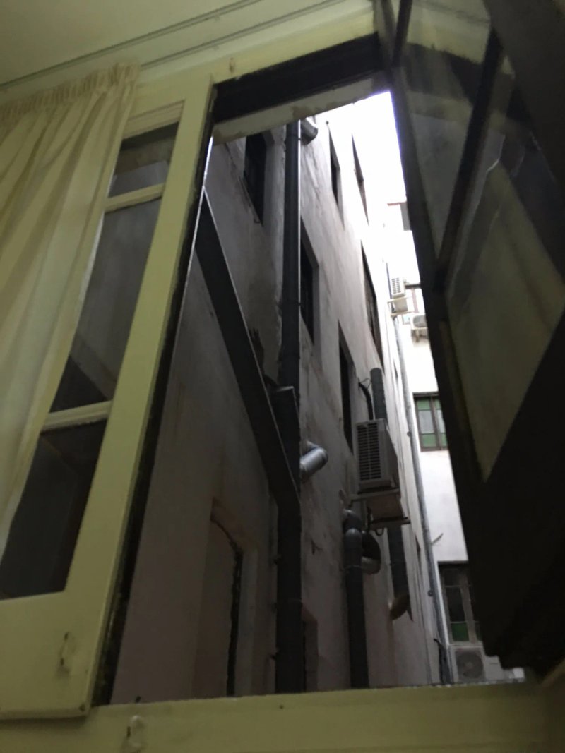 Hostal Lesseps