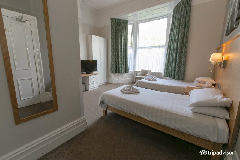 Wheatlands Lodge Hotel