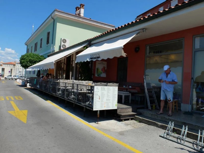 Caffe Neptun