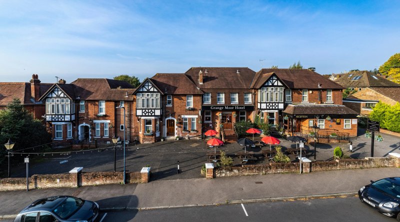 Grange Moor Hotel