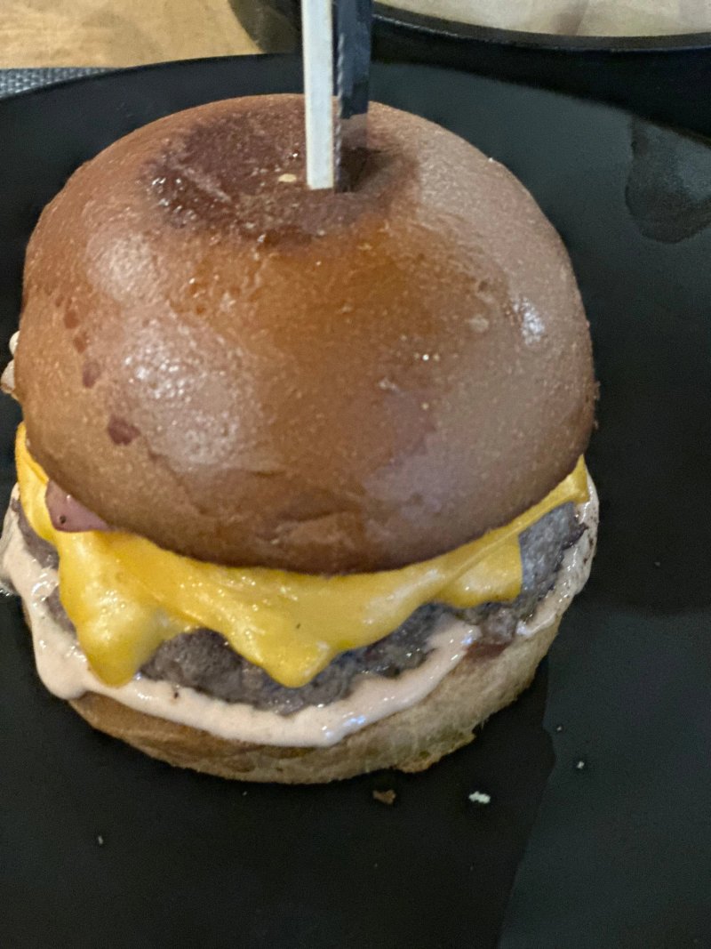 Esme's Beer Garden - Pizza, Pasta, Burger, Tacos - Gastropub & Restaurant