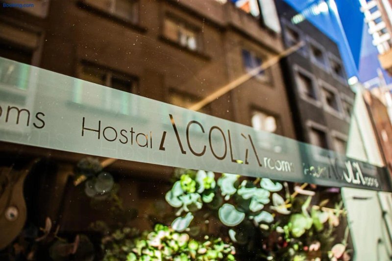 Acola Rooms