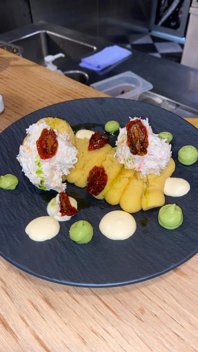 Eat Hola Tapas Bar