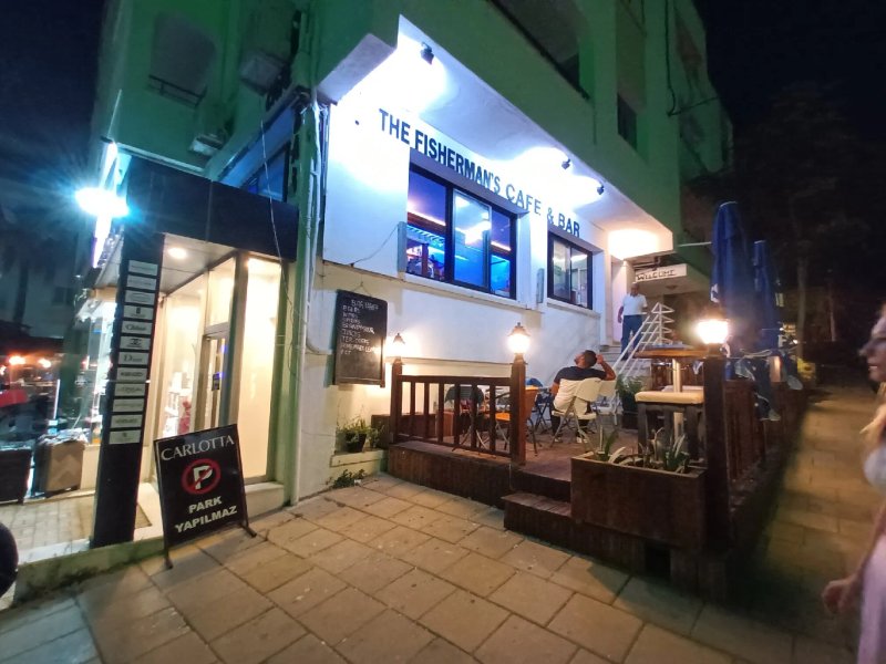 The Fisherman's Cafe & Bar