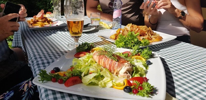Kis Szieszta Restaurant