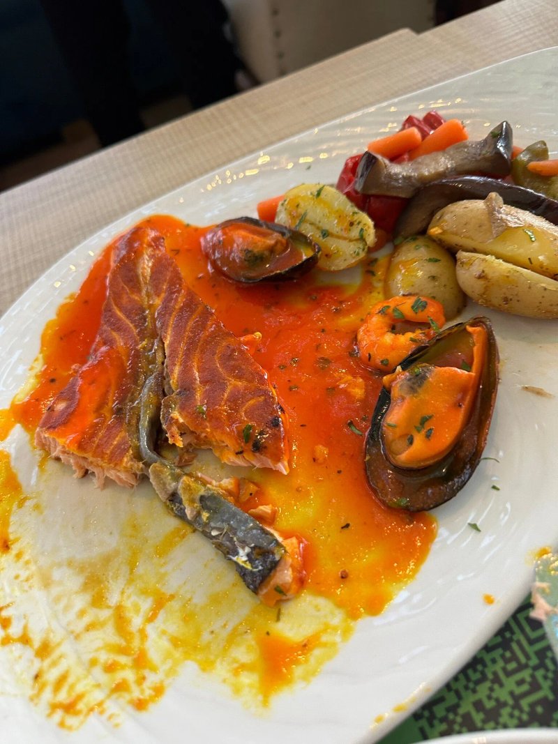 La Laguna Restaurant
