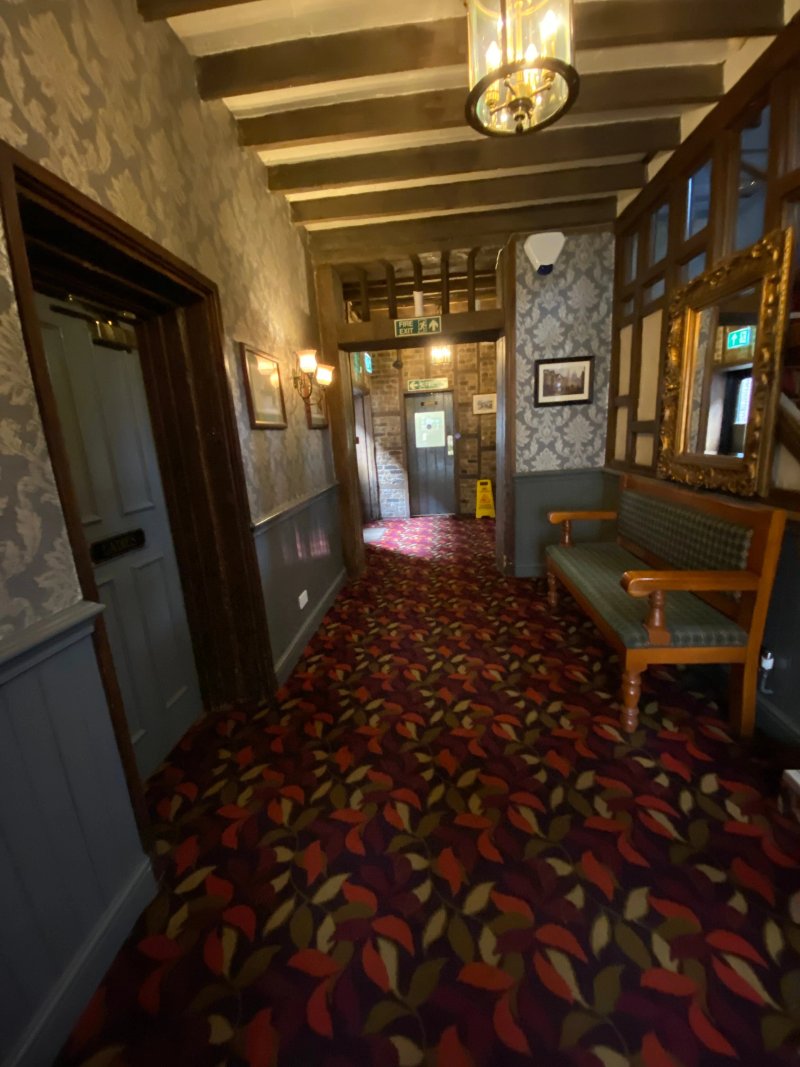 The Royal Victoria & Bull Hotel