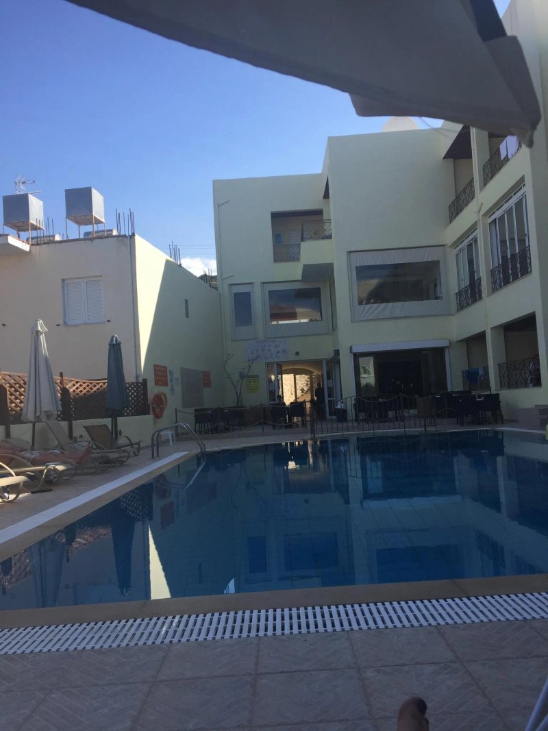 Alexandros Hotel
