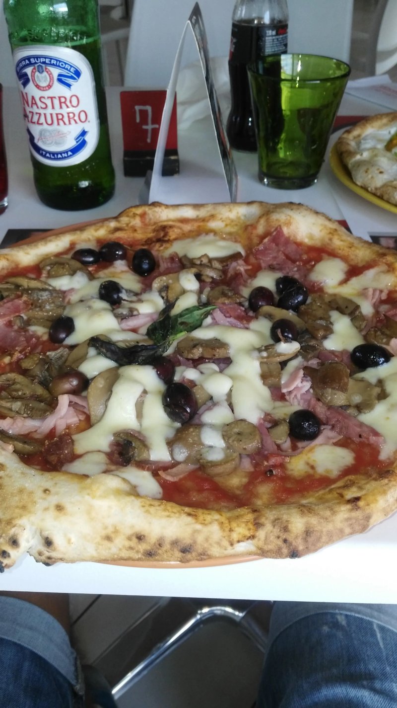 Pizzeria Bella Napoli