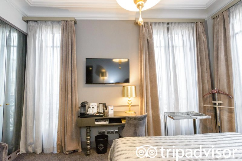 Hotel Lumen Paris Louvre