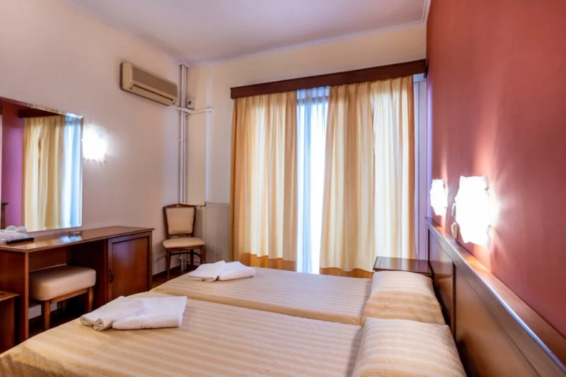 Nefeli Hotel