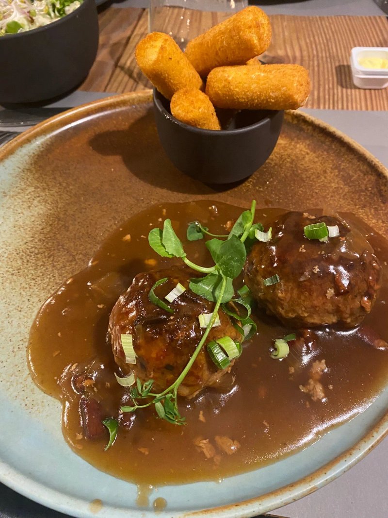 Cafe De La Poste
