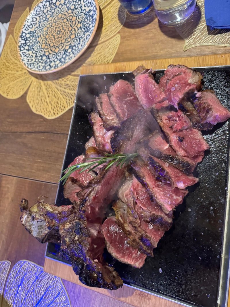 M'eat Vittorio