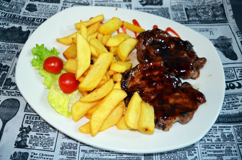 At Home Bar & Grill Bansko