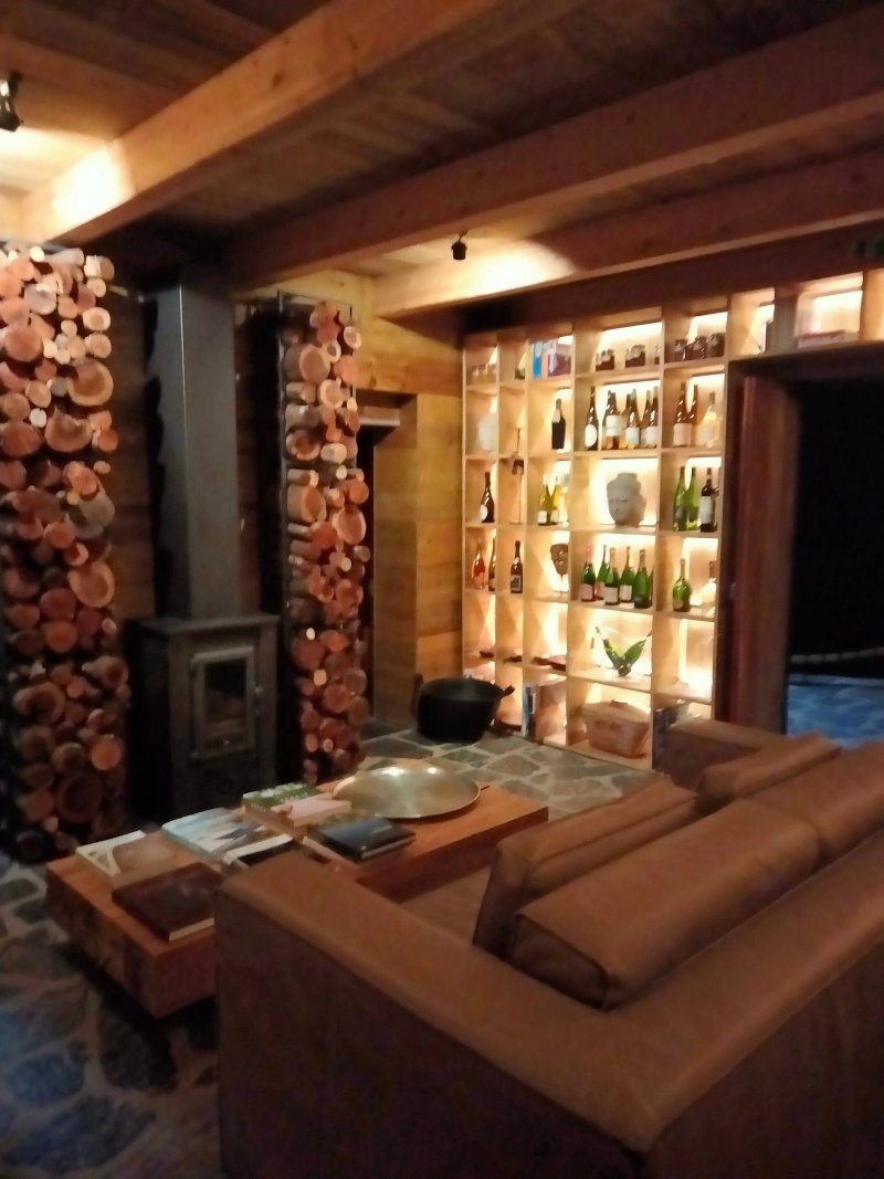 Sirga Wine & Bistro
