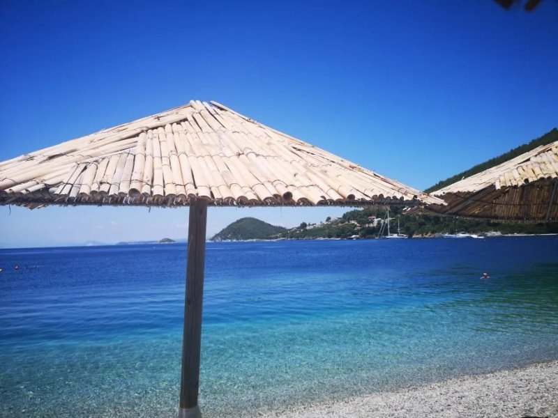 Blo Taverna