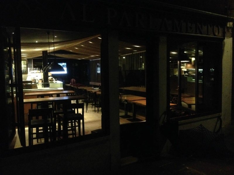 Bar al parlamento