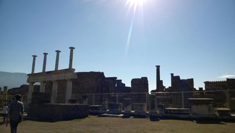 Pompeii Archaeological Tour