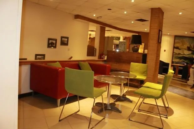Caravel Hotel