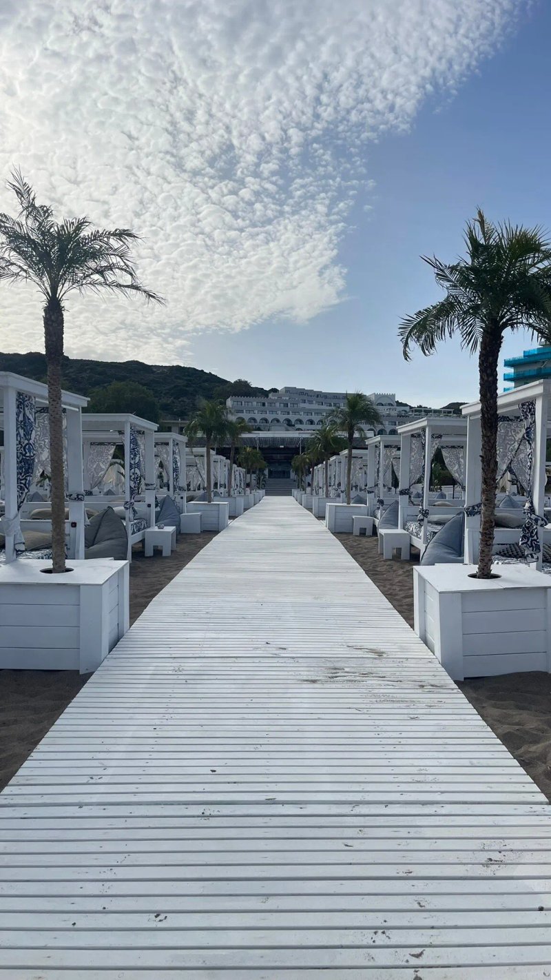 Naya Beach Bar Restaurant