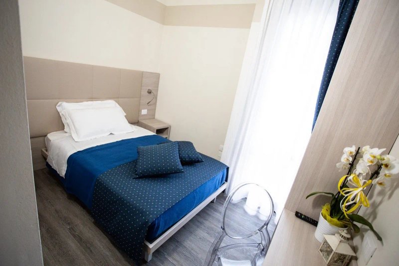 Home Hotel