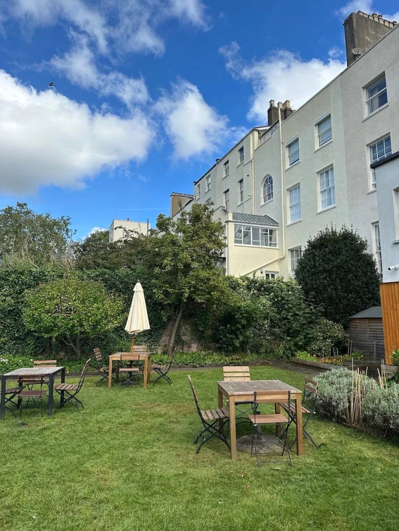 No.4 Clifton Village