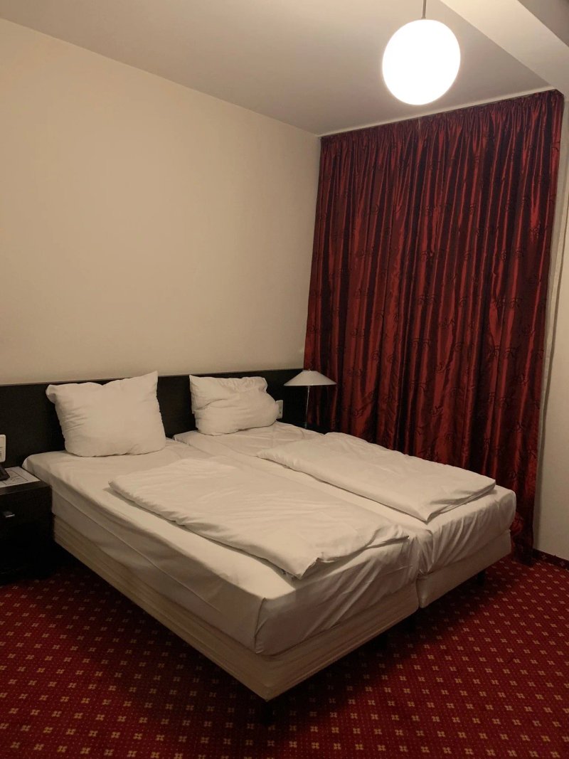 Aariana Hotel