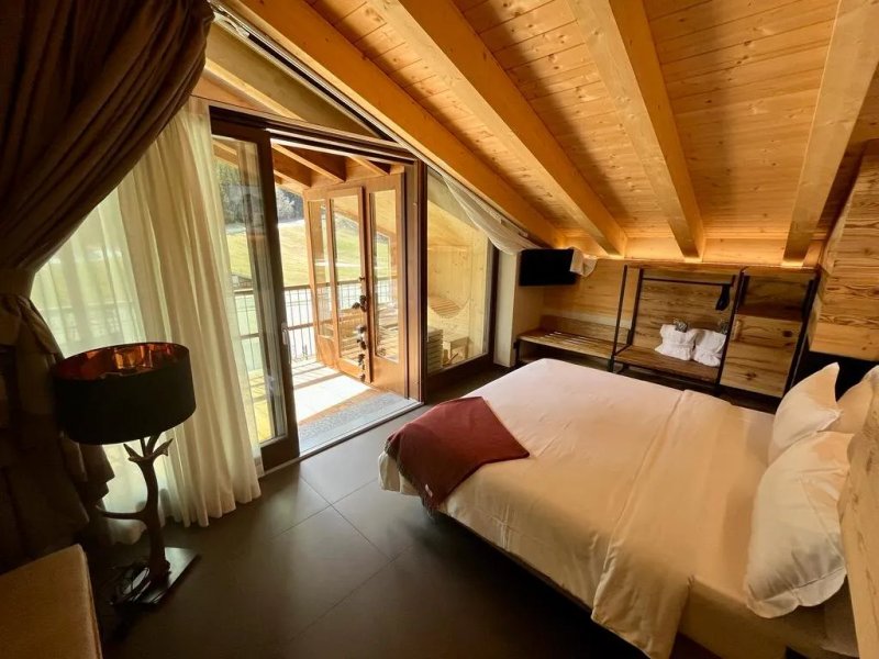Nira Mountain Resort Futura