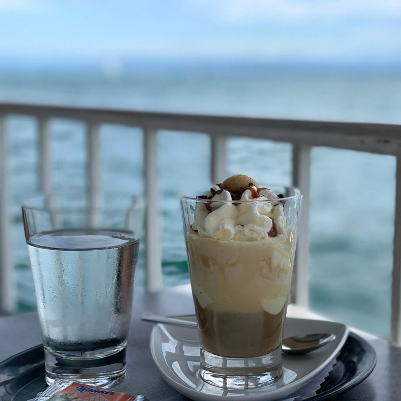 Bistro Cafe Imbiss Mowe