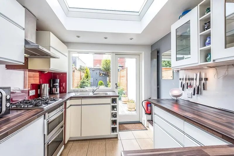 Elegant, modern Townhouse in centre of Ancient and Stylish St Andrews