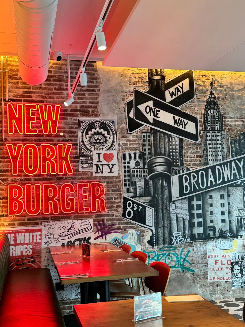 New York Burger La Estacion