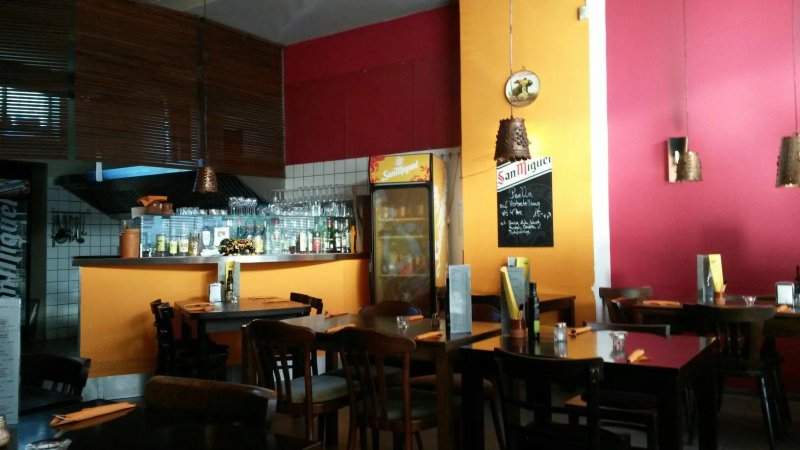 La Cantina